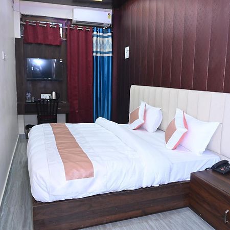 Sun High Stay Luxury Guest House Varanasi Esterno foto
