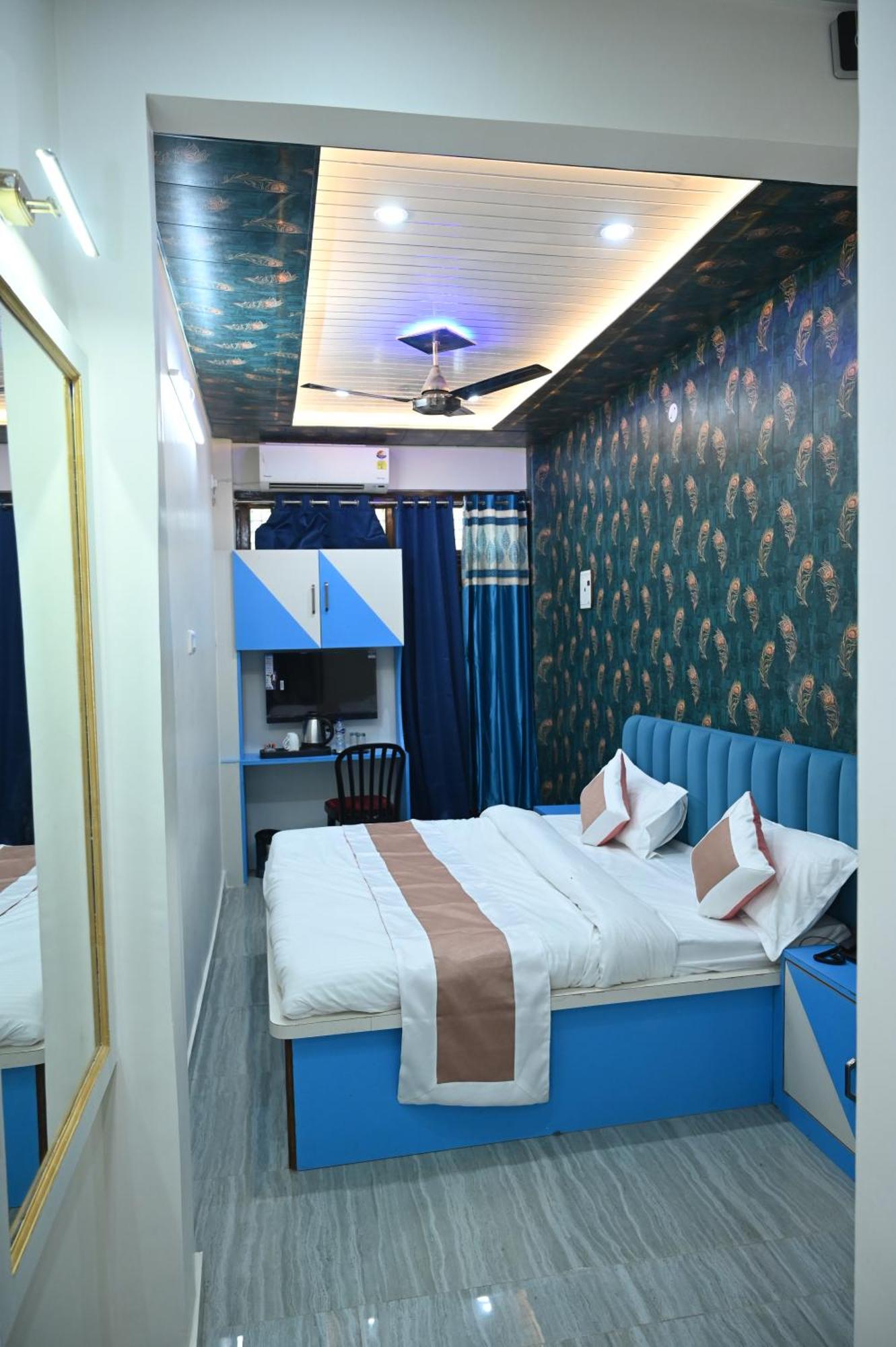 Sun High Stay Luxury Guest House Varanasi Esterno foto